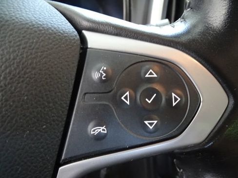 Used 2022 Chevrolet Colorado LT w/ LT Convenience Package AWD/4WD image 7