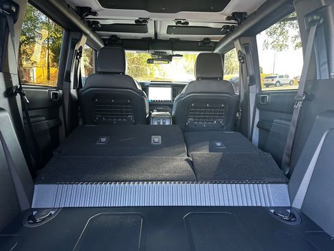 New 2025 Ford Bronco Badlands image 56