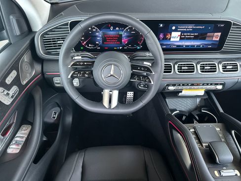 New 2026 Mercedes-Benz GLS 450 4MATIC image 15