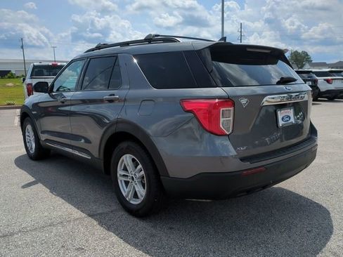 Used 2022 Ford Explorer XLT RWD image 6