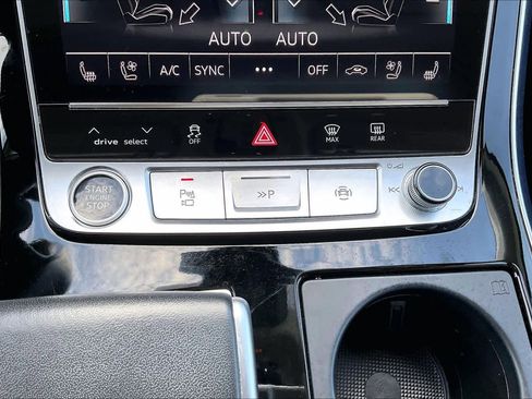 Used 2023 Audi Q7 3.0T Prestige image 35