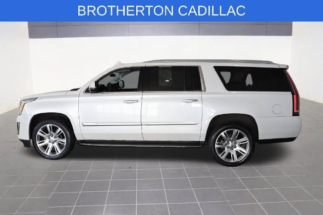 Used 2020 Cadillac Escalade ESV Luxury AWD/4WD image 2