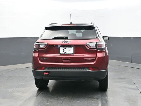 Used 2022 Jeep Compass Trailhawk w/ Trailhawk Elite Group AWD/4WD image 5