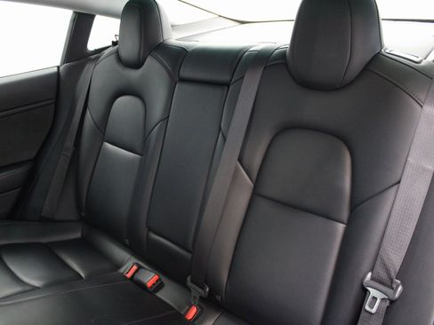 Used 2019 Tesla Model 3 Mid Range image 20