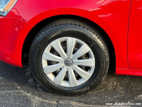Used 2014 Volkswagen Jetta S FWD image 35
