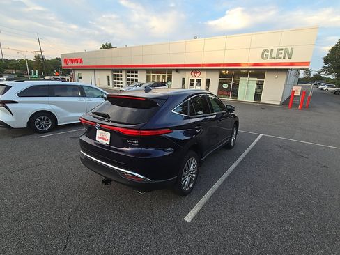 Used 2021 Toyota Venza Limited w/ Advanced Technology Package AWD/4WD image 7