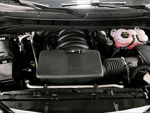 New 2026 Chevrolet Suburban High Country image 14