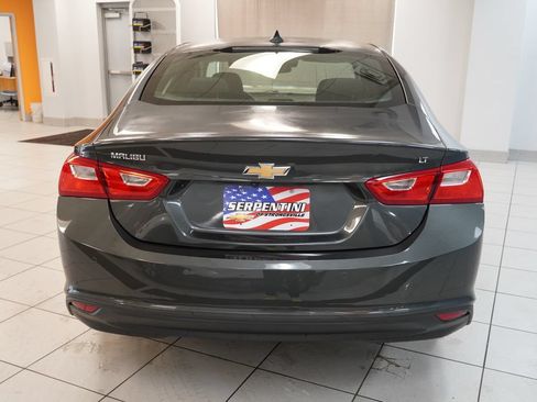 Used 2016 Chevrolet Malibu LT w/ Driver Confidence Package FWD image 8