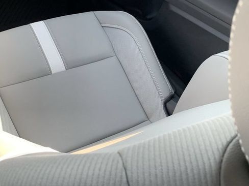 Used 2026 Toyota Camry SE FWD image 33