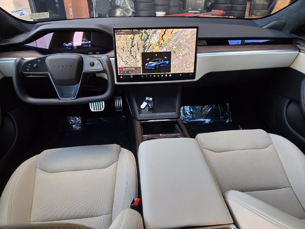 Used 2022 Tesla Model S AWD/4WD image 15