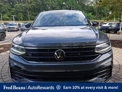 Used 2023 Volkswagen Tiguan SE R-Line FWD image 2