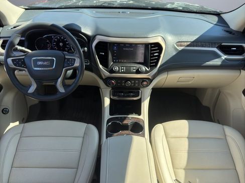 Used 2022 GMC Acadia Denali w/ Denali Ultimate Package image 18