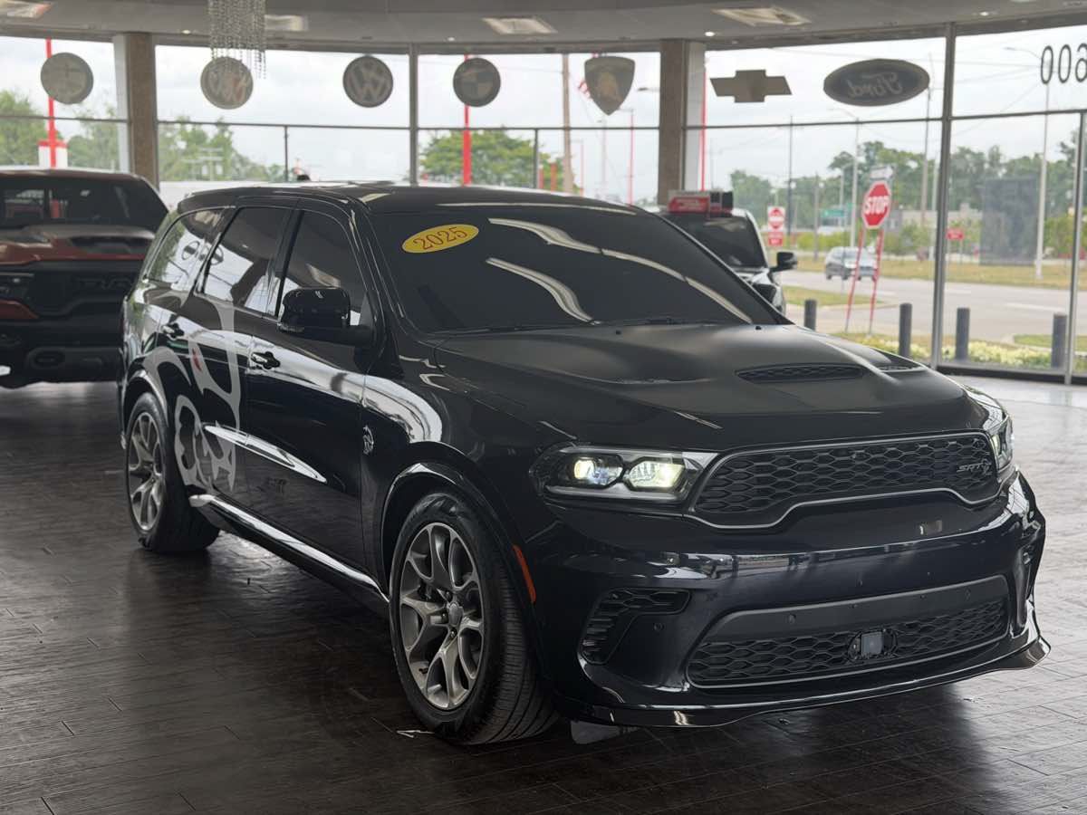 Used 2025 Dodge Durango SRT Hellcat AWD/4WD image 1
