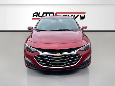 Used 2024 Chevrolet Malibu LT FWD image 2