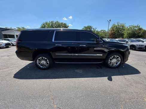 Used 2018 Cadillac Escalade ESV 2WD image 14