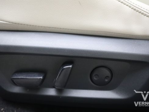 Used 2023 Nissan Rogue SL w/ SL Premium Package FWD image 14