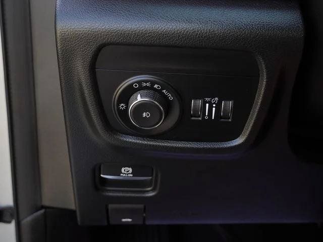 Certified 2023 Jeep Grand Cherokee L Overland w/ Luxury Tech Group IV AWD/4WD image 23