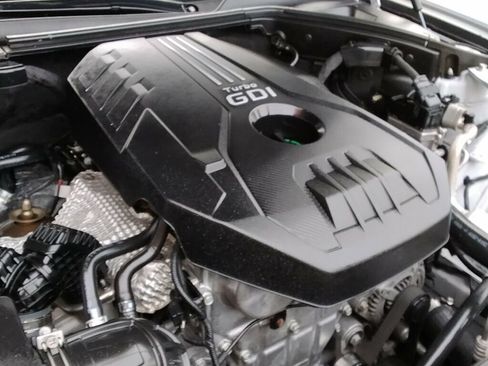 Used 2020 Genesis G70 2.0T w/ Elite Package RWD image 27