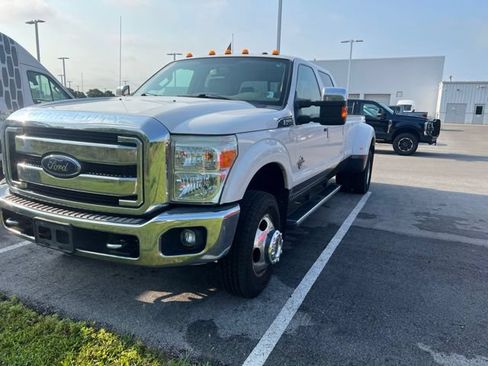 Used 2015 Ford F350 Lariat w/ Chrome Package AWD/4WD image 2