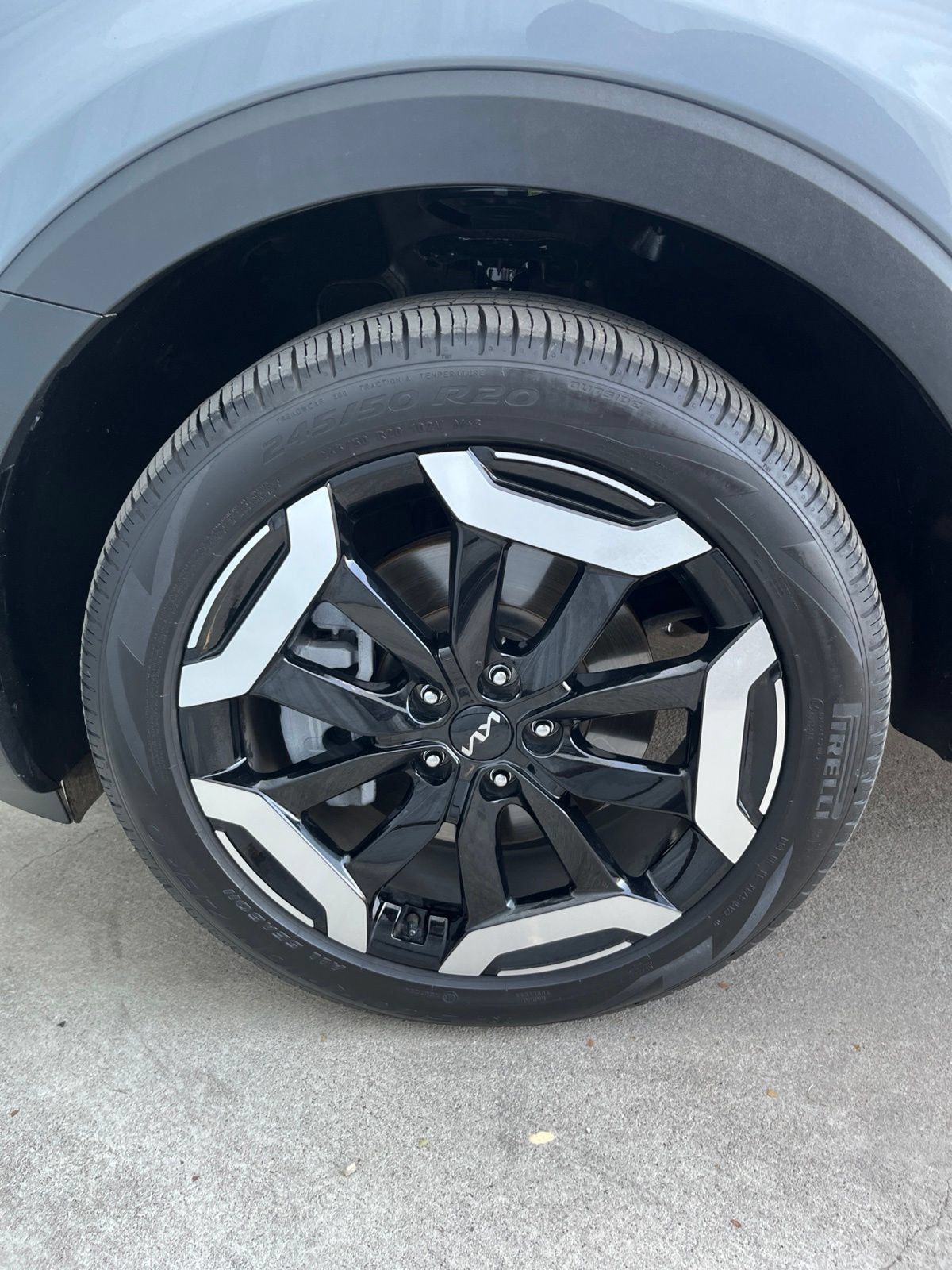 Used 2024 Kia Telluride EX w/ EX Captain's Chair Package AWD/4WD image 29