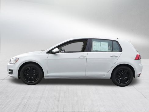 Used 2016 Volkswagen Golf S FWD image 4