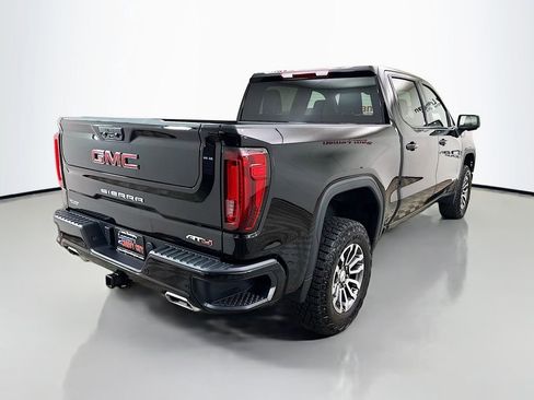 Used 2023 GMC Sierra 1500 AT4 image 7