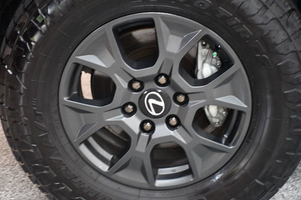 Used 2025 Lexus GX 550 w/ Accessory Package (CT) AWD/4WD image 20