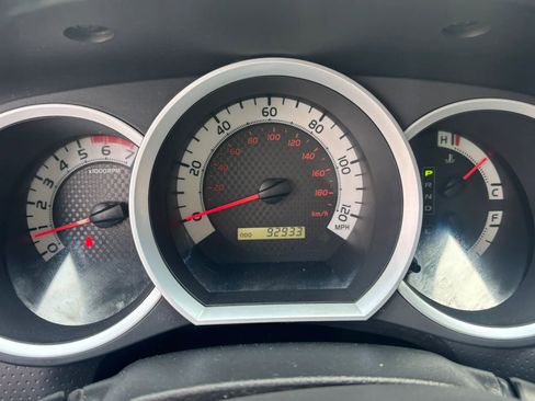 Used 2014 Toyota Tacoma 4x4 Double Cab w/ SR5 Package image 30