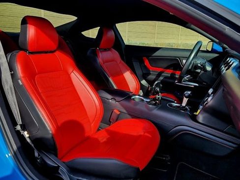 Used 2022 Ford Mustang GT Premium w/ Equipment Group 401A image 7