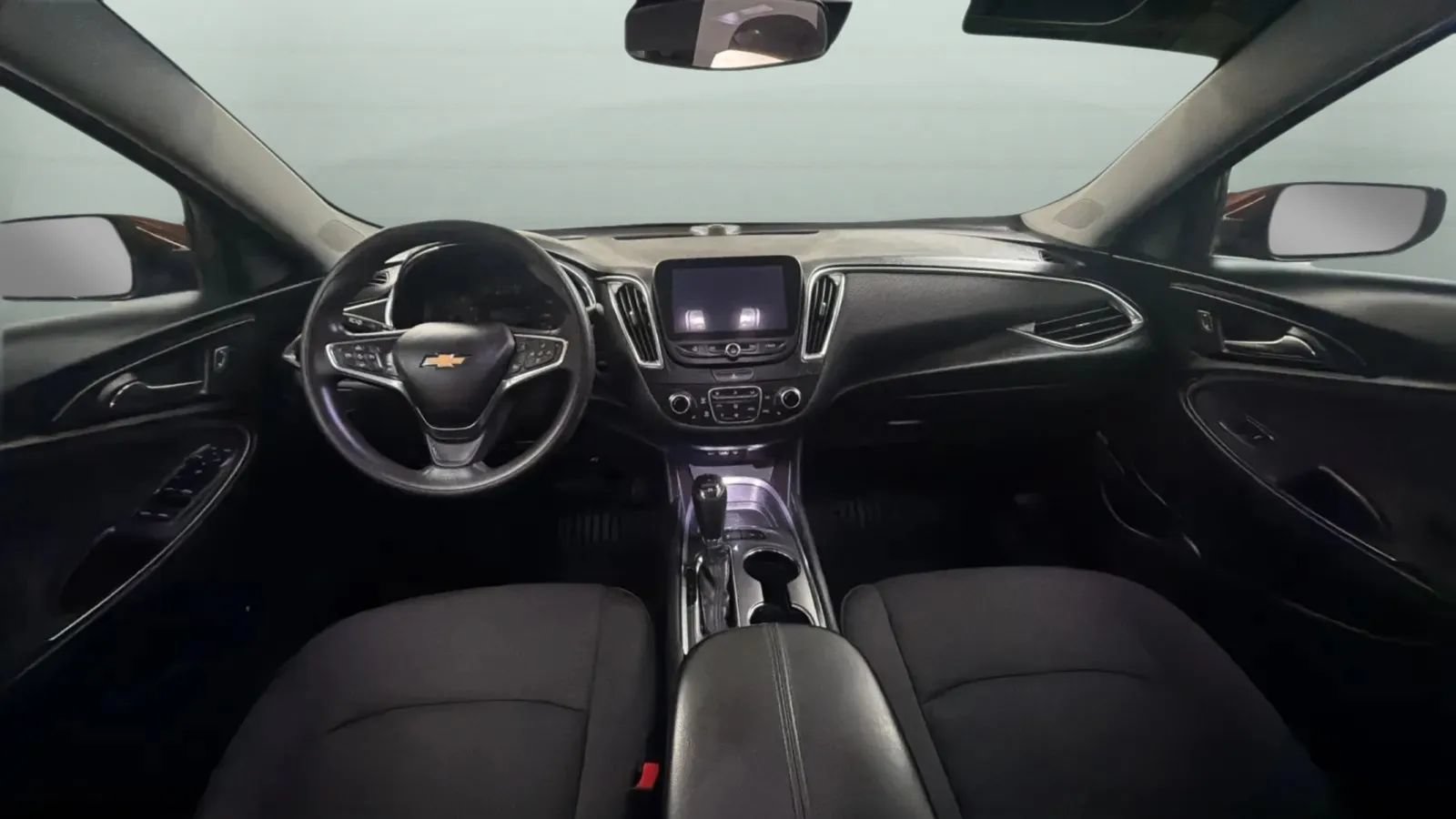 Used 2019 Chevrolet Malibu LT w/ Driver Confidence Package II FWD image 10