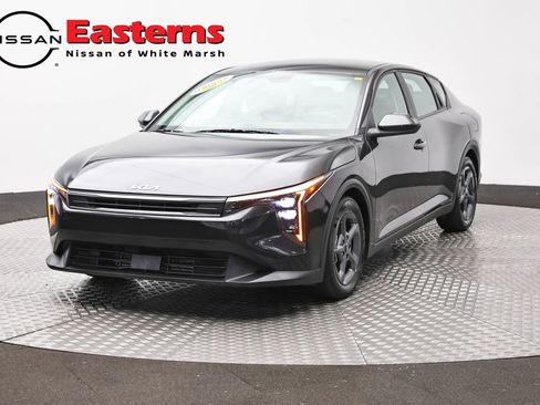 Used 2025 Kia K4 FWD image 1