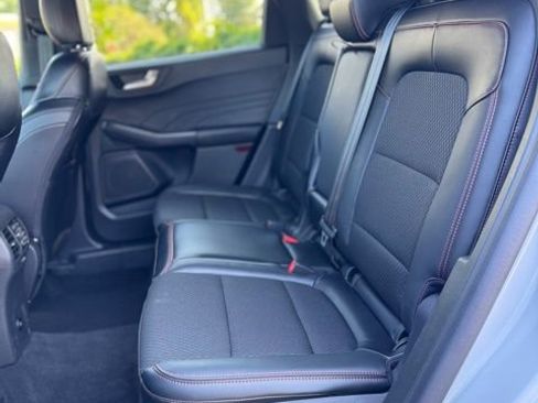Used 2025 Ford Escape ST-Line image 21