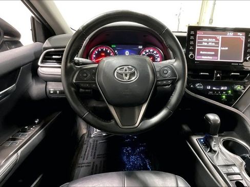 Used 2024 Toyota Camry XSE FWD image 5