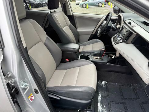 Used 2013 Toyota RAV4 Limited image 20