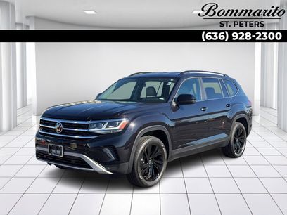 Used 2023 Volkswagen Atlas SE w/ Black Wheel Package
