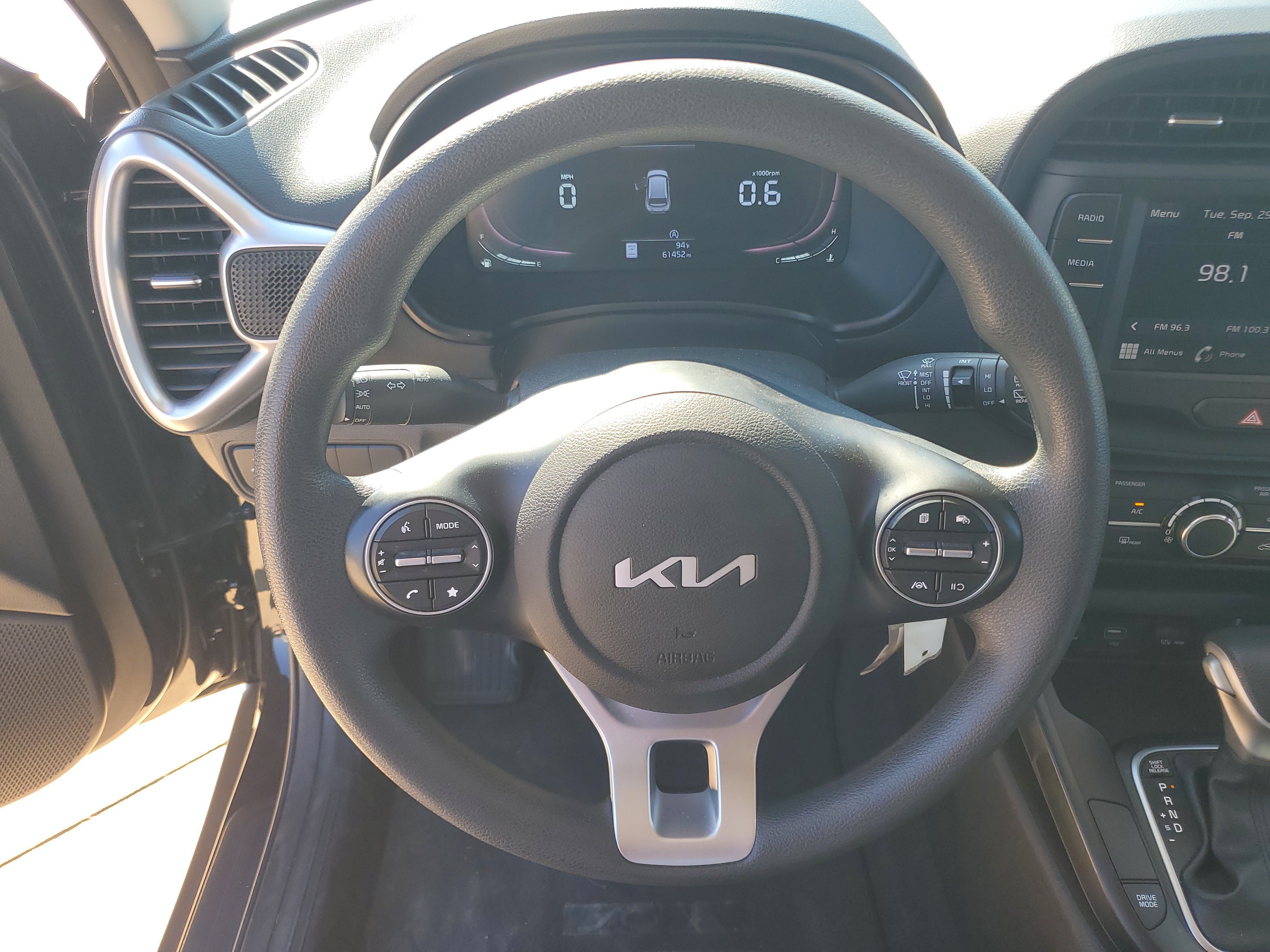 Used 2024 Kia Soul LX w/ Option Group 015 FWD image 16