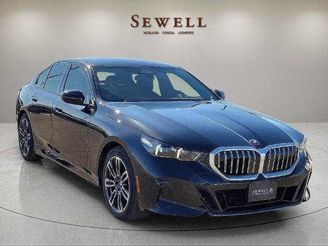 Certified 2026 BMW 530i xDrive w/ M Sport Package AWD/4WD image 7