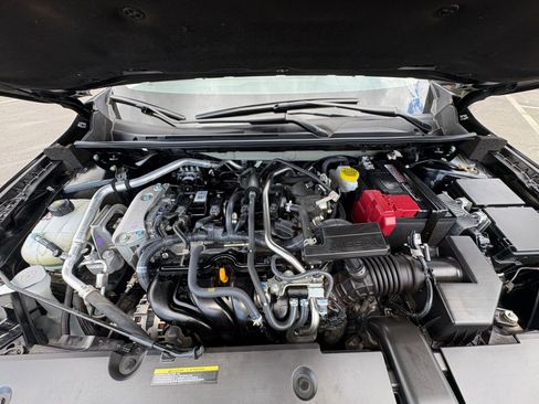 Used 2025 Nissan Sentra S FWD image 30