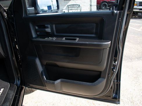 Used 2013 RAM 1500 Express image 33