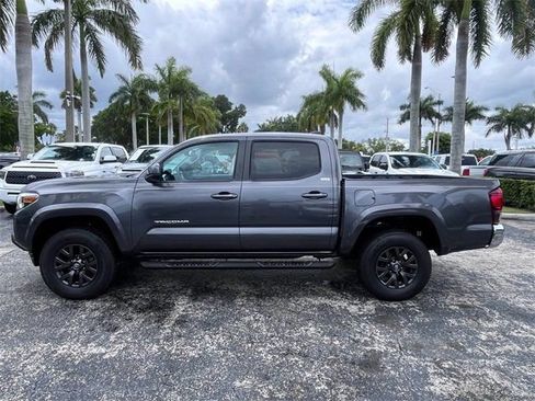 Used 2021 Toyota Tacoma SR5 RWD image 5