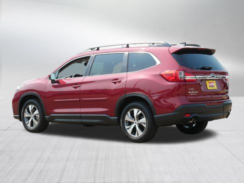 Used 2022 Subaru Ascent Premium w/ Convenience Package AWD/4WD image 5