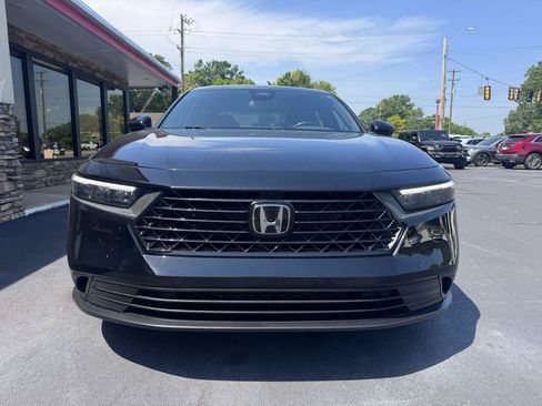 Used 2023 Honda Accord Sport image 8