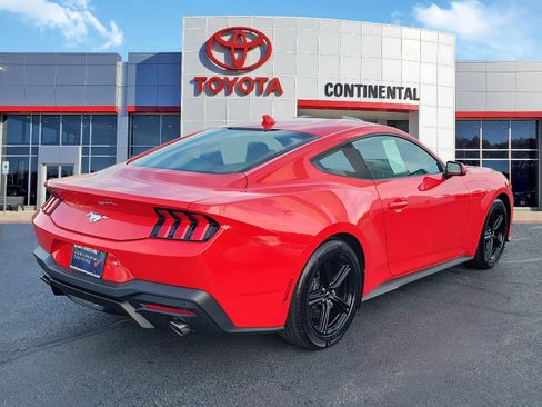 Used 2026 Ford Mustang Premium RWD image 5
