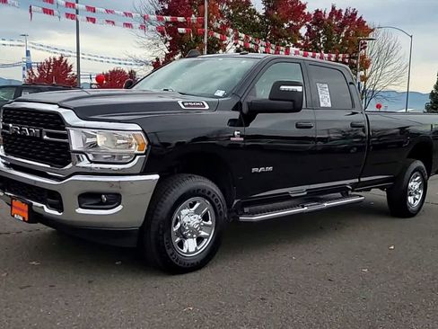 Used 2024 RAM 2500 Big Horn image 4
