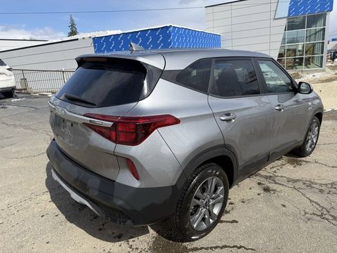 Used 2023 Kia Seltos LX image 7