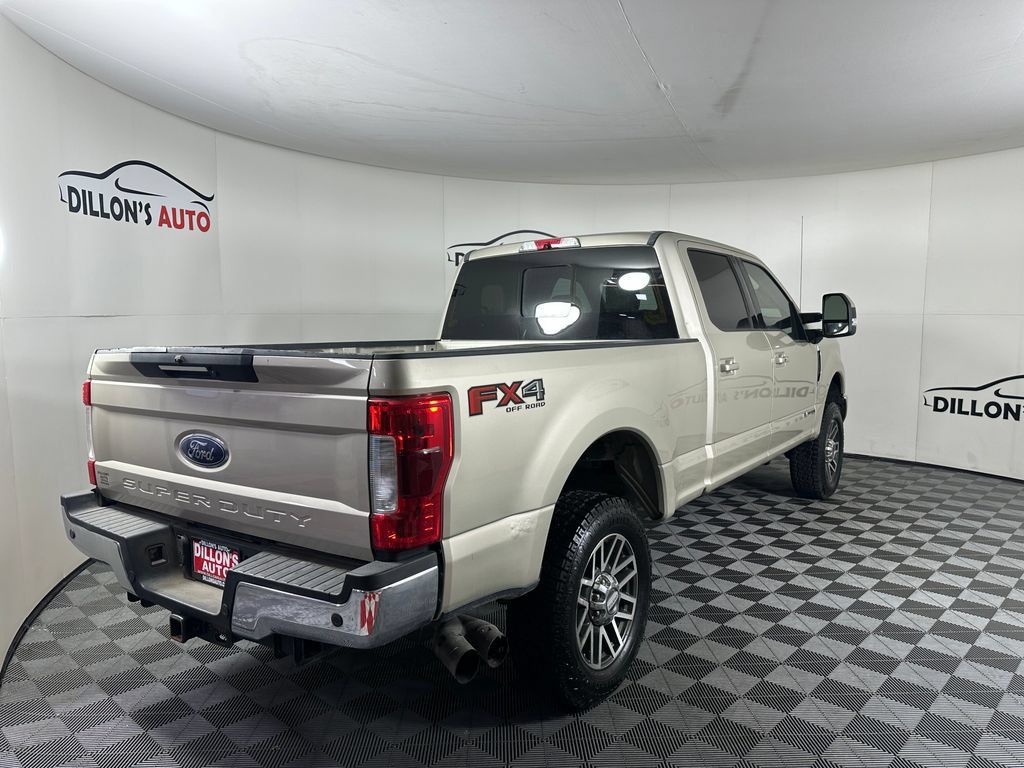 Used 2017 Ford F250 Lariat w/ Lariat Ultimate Package AWD/4WD image 7