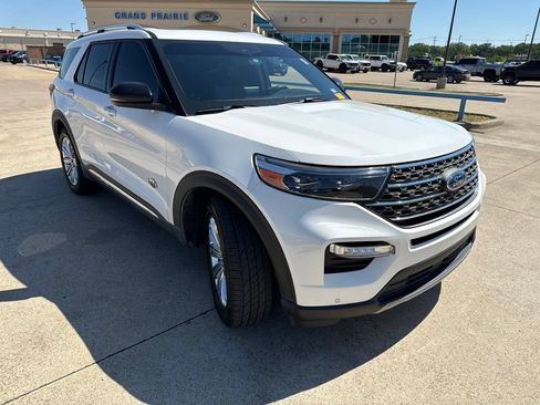 Used 2022 Ford Explorer King Ranch w/ Technology Package RWD image 18