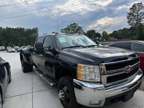 Used 2008 Chevrolet Silverado 3500 LT AWD/4WD image 2