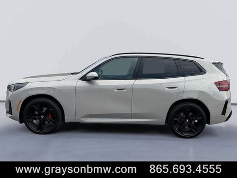 Used 2025 BMW X3 xDrive30i w/ Premium Package image 6