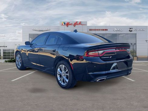 Certified 2020 Dodge Charger SXT AWD/4WD image 3